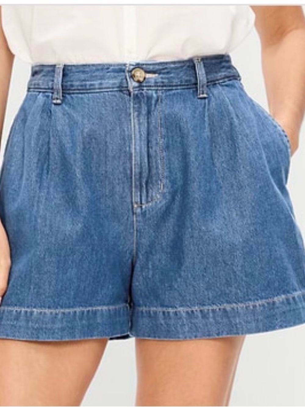 Old Navy Pleated Mid-Rise Blue Denim Shorts